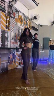 Vanessa Lopes feet photo 3