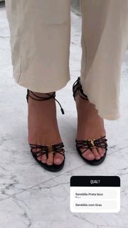 Vanessa Lopes feet photo 17