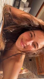 Vanessa Lopes feet photo 20