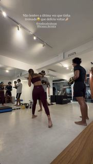 Vanessa Lopes feet photo 9
