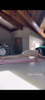 Vanessa Lorenzo feet photo 10