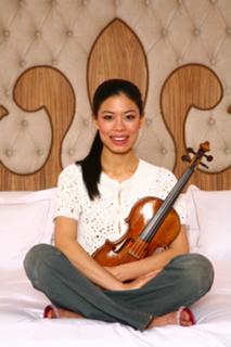 Vanessa Mae feet photo 15