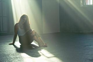 Vanessa Mai feet photo thumbnail