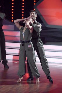 Vanessa Mai feet photo thumbnail