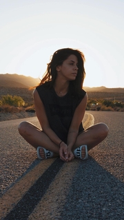 Vanessa Mai feet photo thumbnail