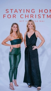 Vanessa Mai feet photo thumbnail