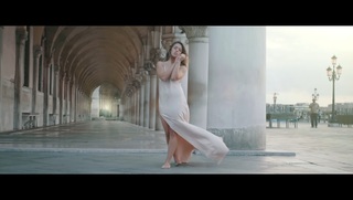 Vanessa Mai feet photo thumbnail