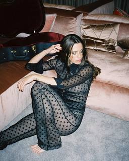 Vanessa Mai feet photo thumbnail