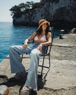 Vanessa Mai feet photo thumbnail