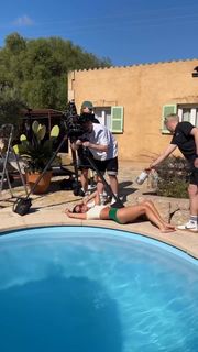 Vanessa Mai feet photo thumbnail