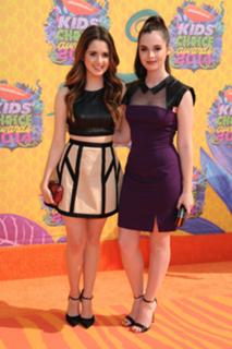 Vanessa Marano feet photo thumbnail