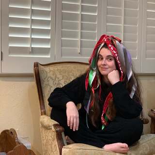 Vanessa Marano feet photo thumbnail