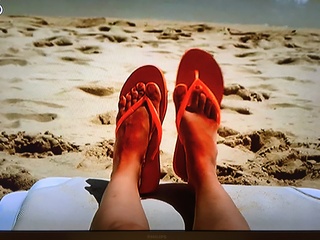 Vanessa Marcil feet photo thumbnail