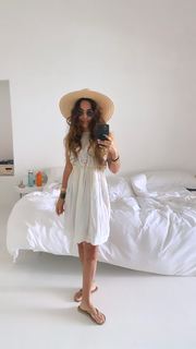 Vanessa Marcil feet photo thumbnail