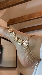 Vanessa Marcil feet photo thumbnail