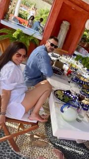 Vanessa Marcil feet photo thumbnail