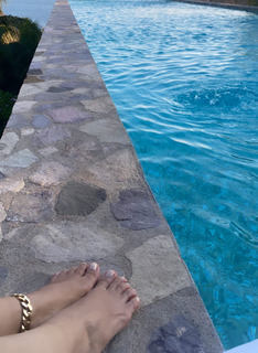Vanessa Marcil feet photo thumbnail