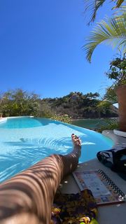 Vanessa Marcil feet photo thumbnail
