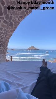 Vanessa Marcil feet photo thumbnail