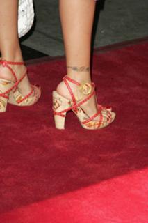 Vanessa Marcil feet photo thumbnail
