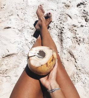Vanessa Martins feet photo 9