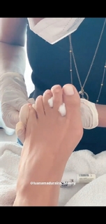 Vanessa Martins feet photo 14