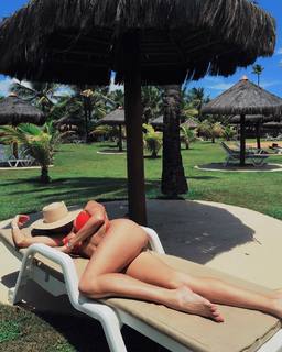 Vanessa Martins feet photo 3