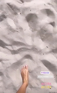 Vanessa Meisinger feet photo 8