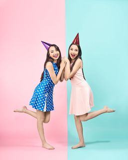 Vanessa Merrell feet photo thumbnail