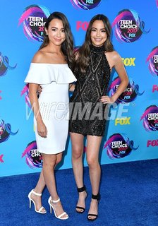 Vanessa Merrell feet photo thumbnail