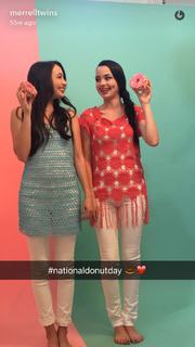 Vanessa Merrell feet photo thumbnail