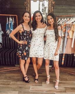 Vanessa Merrell feet photo thumbnail
