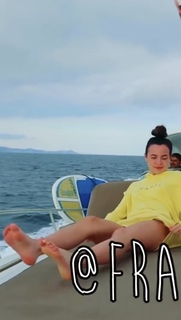 Vanessa Merrell feet photo thumbnail