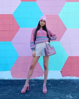 Vanessa Merrell feet photo thumbnail