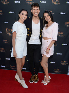 Vanessa Merrell feet photo thumbnail
