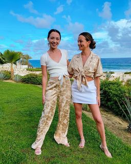 Vanessa Merrell feet photo thumbnail