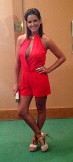 Vanessa Oliveira feet photo thumbnail