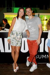 Vanessa Oliveira feet photo thumbnail
