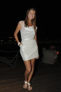Vanessa Oliveira feet photo thumbnail
