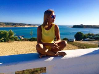 Vanessa Oliveira feet photo thumbnail