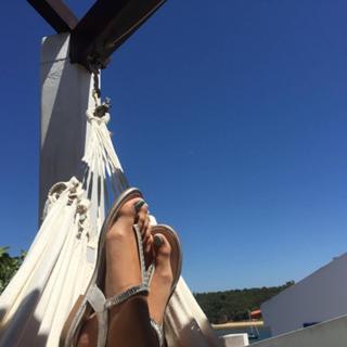 Vanessa Oliveira feet photo thumbnail
