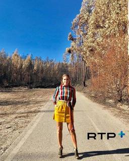 Vanessa Oliveira feet photo thumbnail