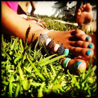 Vanessa Oliveira feet photo thumbnail