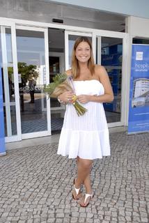 Vanessa Oliveira feet photo thumbnail