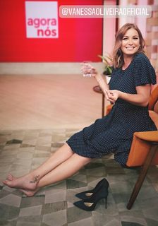 Vanessa Oliveira feet photo thumbnail