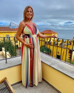Vanessa Oliveira feet photo thumbnail
