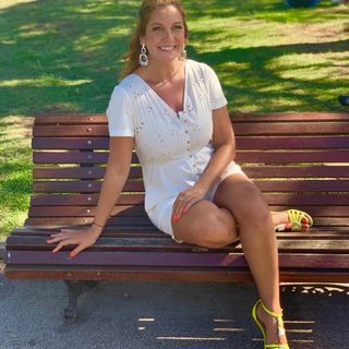 Vanessa Oliveira feet photo thumbnail