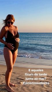 Vanessa Oliveira feet photo thumbnail