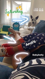 Vanessa Oliveira feet photo thumbnail