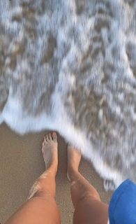 Vanessa Oliveira feet photo thumbnail